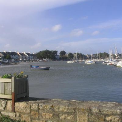 Le port d'à coté